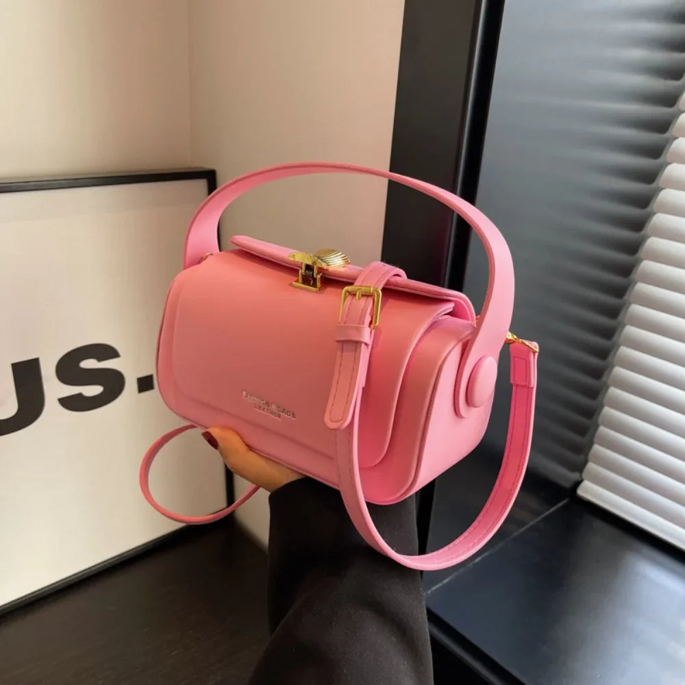 AVEN - 
Classic Black Shoulder Bag Women's Versatile Retro Crossbody Square Bags 2024 New Large Capacity Textured Leather Flap Handbags