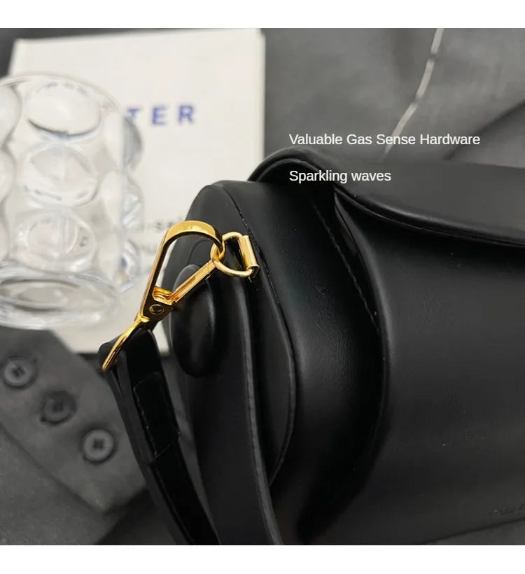 AVEN - 
Classic Black Shoulder Bag Women's Versatile Retro Crossbody Square Bags 2024 New Large Capacity Textured Leather Flap Handbags