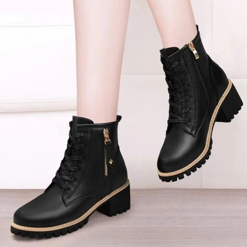 Chunky Sole -  Ankle Boots     Lace-Up & Side-Zip Combat Boots Winter Fleece-Lined Booties Versatile Leather Boots Platfo