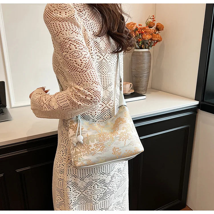RUNA - 
Fashionable Chinese Embroidery Handbag Brand Versatile Shoulder Bag 2025 New Chinese Style Tote Bag Trend Designer Travel Wallet