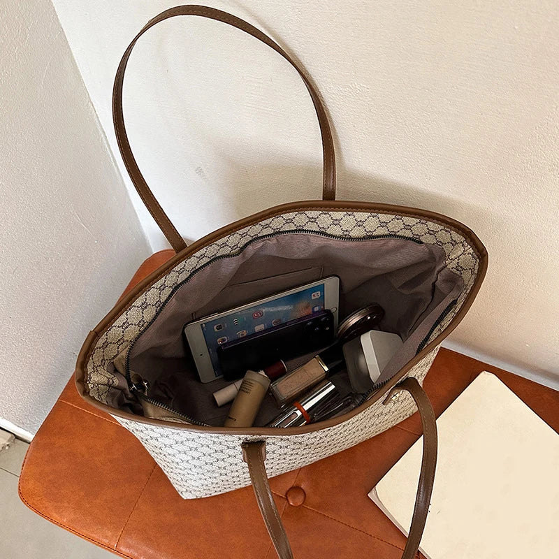 TOVA - 
Large Capacity Shoulder Bag Women's PU Leather Handbag for Commuting and Casual Use Versatile Tote Bag