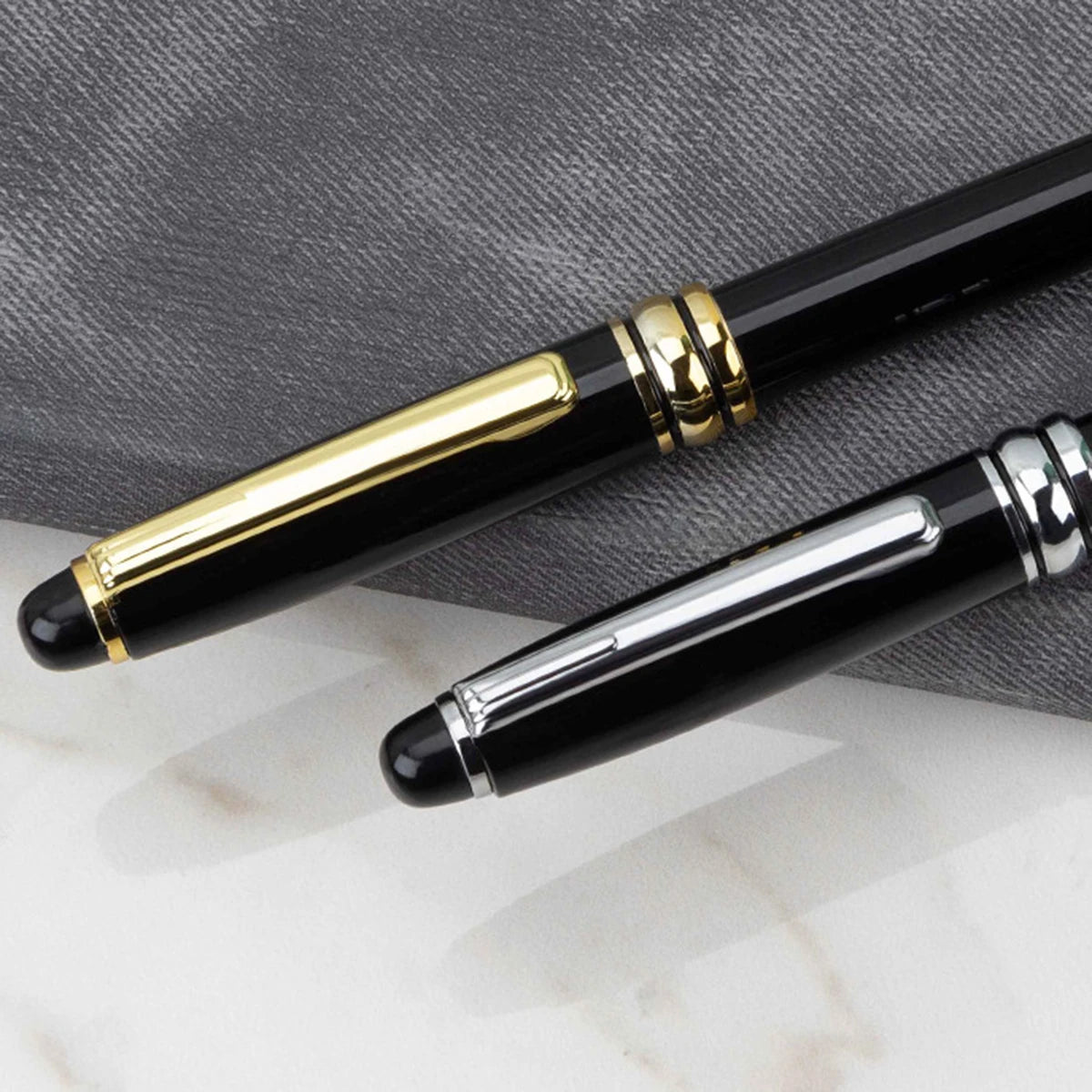 1 Pcs/set High-end Business Gel Pen,Gold/Silver Ballpoint pen 0.5mm Black Ink.For School Classroom, Office, Daily Writi
