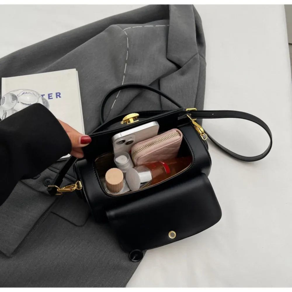 AVEN - 
Classic Black Shoulder Bag Women's Versatile Retro Crossbody Square Bags 2024 New Large Capacity Textured Leather Flap Handbags