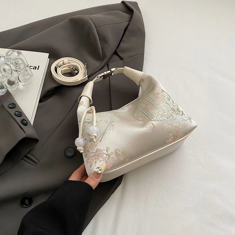 RUNA - 
Fashionable Chinese Embroidery Handbag Brand Versatile Shoulder Bag 2025 New Chinese Style Tote Bag Trend Designer Travel Wallet