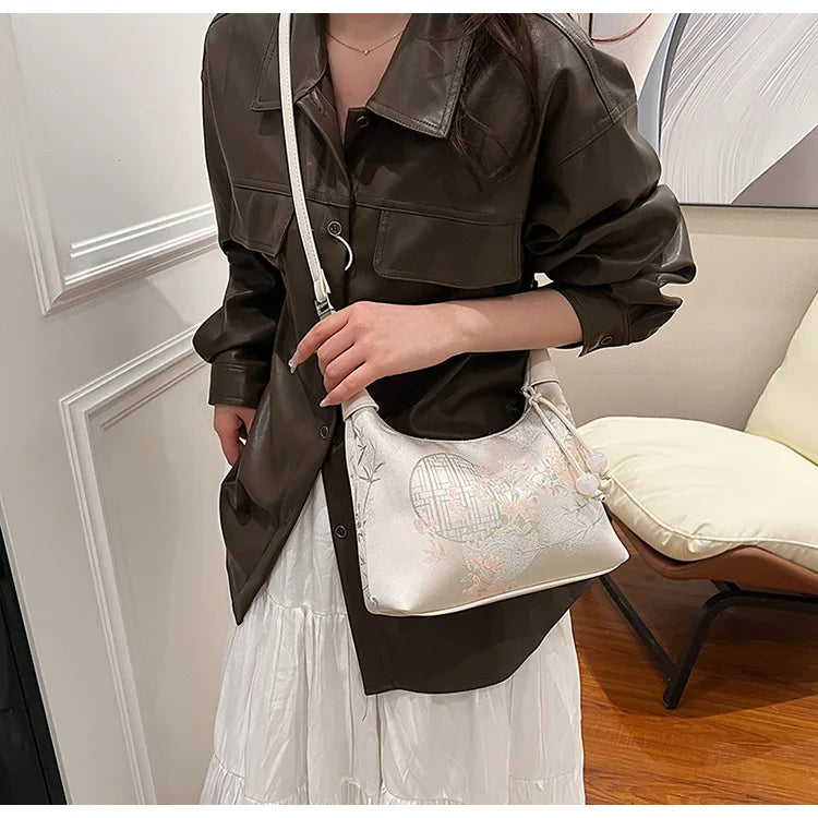 RUNA - 
Fashionable Chinese Embroidery Handbag Brand Versatile Shoulder Bag 2025 New Chinese Style Tote Bag Trend Designer Travel Wallet