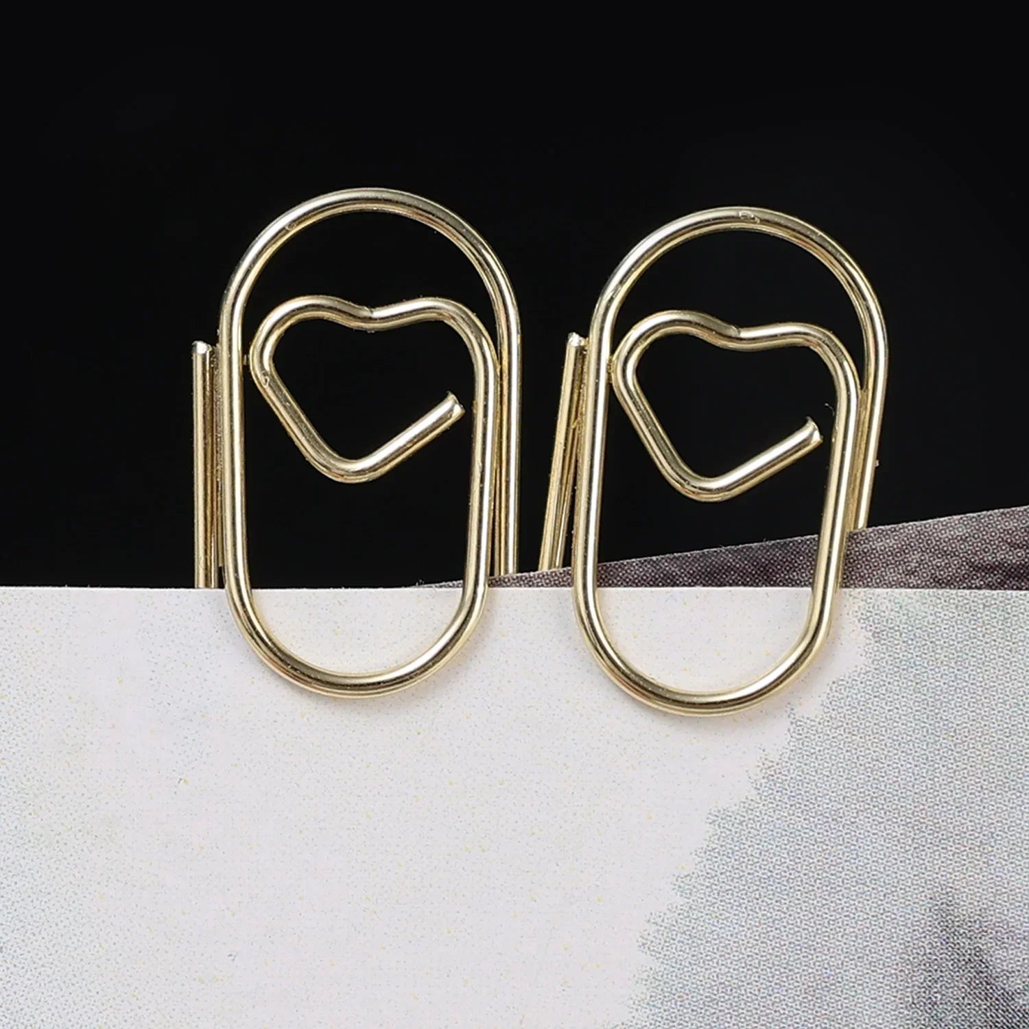 50/100Pcs Creative Metal Love Heart Shape Paper Clips Office Supplies Ticket Photo Clamp Patchwork Binder Clip Hollow Bookmarks