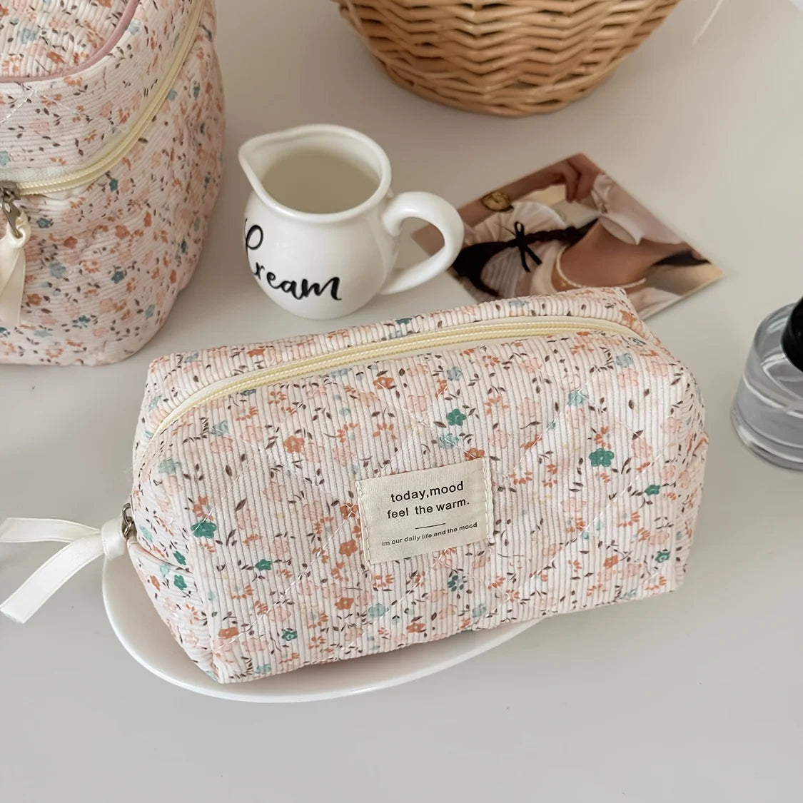Storage - Organizer Floral Puffy Quilted Makeup Bag Flower Printed Cosmetic Pouch Large Travel Cosmetic Bag Make up Aesthetic