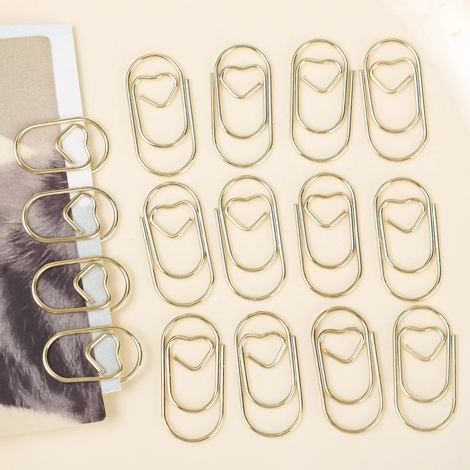 50/100Pcs Creative Metal Love Heart Shape Paper Clips Office Supplies Ticket Photo Clamp Patchwork Binder Clip Hollow Bookmarks