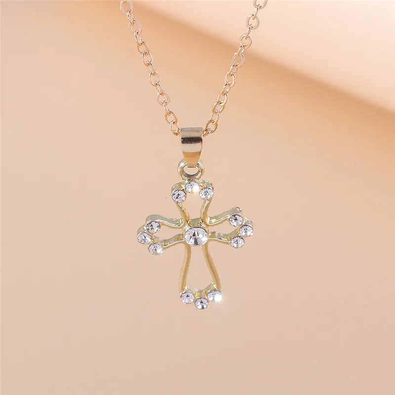 Aurivelle - Y2K Crystal Butterfly Heart Necklace Fashion Kpop Shiny Clavicle Chain Necklaces for Women Girls New Trend Party Gifts Jewelry